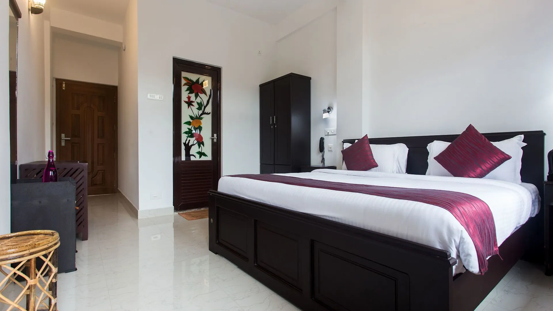 Oyo 9725 Hotel Misty River Munnar India